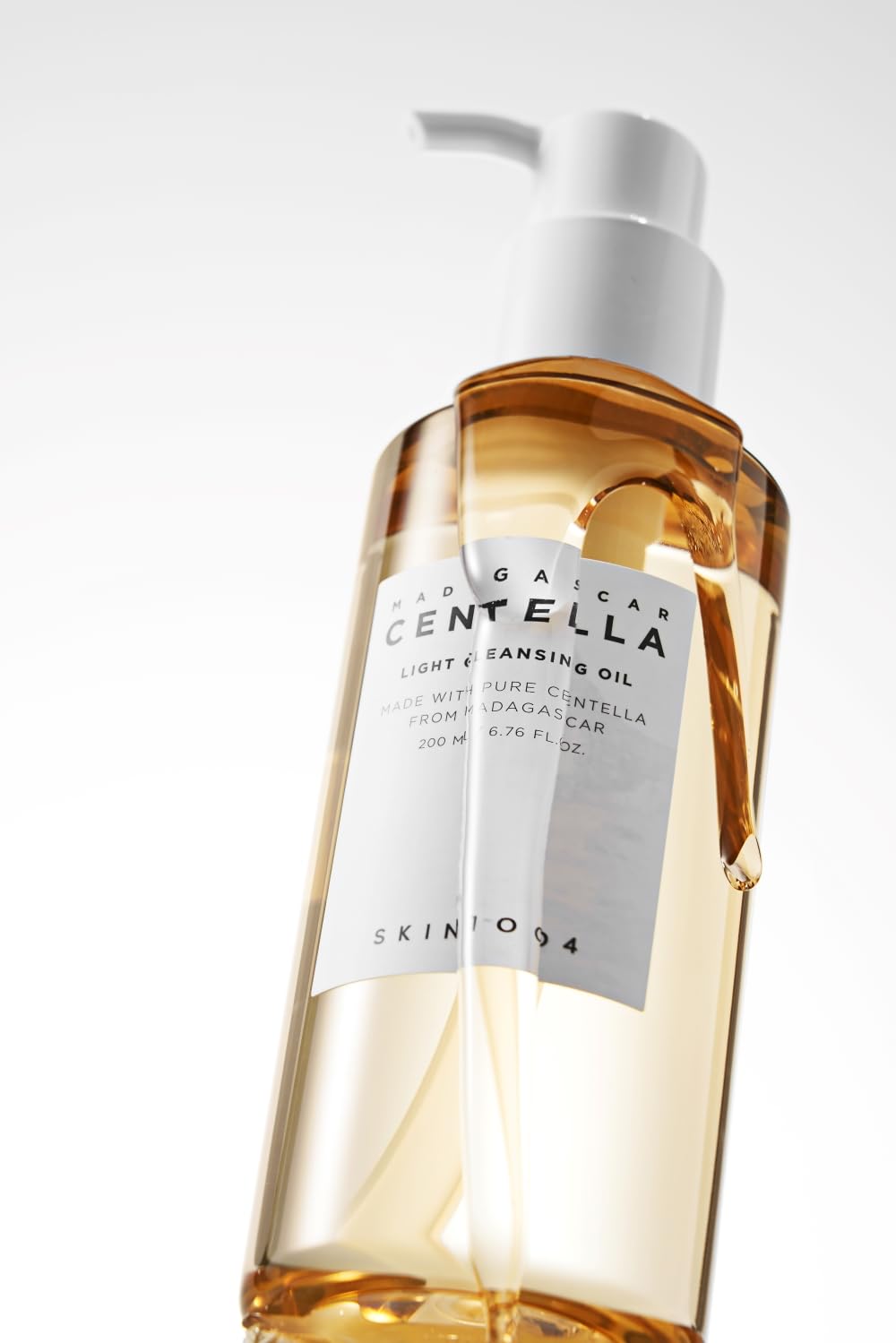 SKIN1004 Madagascar Centella Light Cleansing Oil | Gentle Makeup Remover & Hydrating Oil Cleanser (200ml) - T.E.R