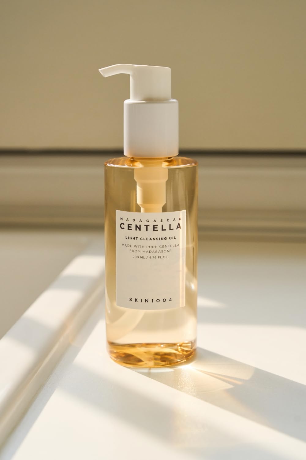 SKIN1004 Madagascar Centella Light Cleansing Oil | Gentle Makeup Remover & Hydrating Oil Cleanser (200ml) - T.E.R